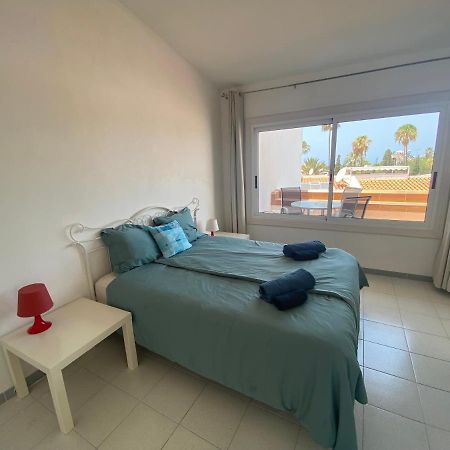 Island Village Ocean View 아데제 외부 사진